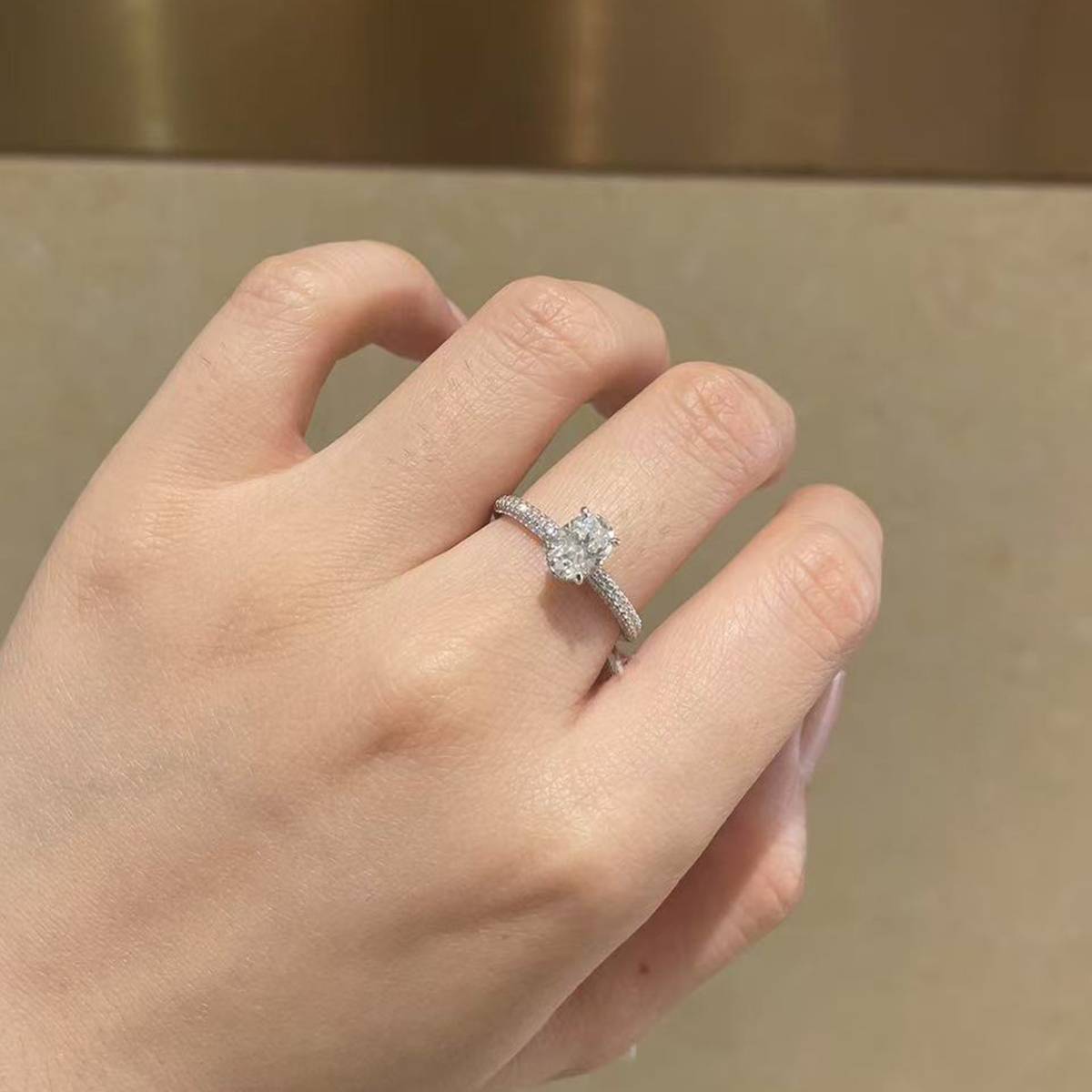 Light Luxury Oval Women's Ring S925 Silver Plated Platinum Customized Selection Main Stone Moissanite 1.0ct/Side Stone Cubic Zirconia